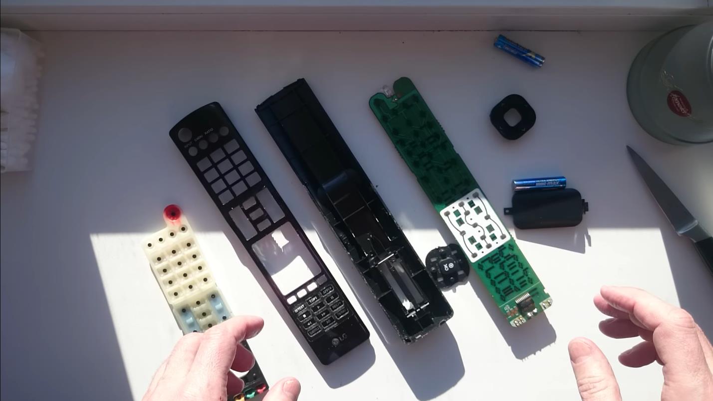 Jokaisella, jolla on kotona vanha kaukosäädin, on aarre: miksi ja mitä järkeä on käyttää sitä uudelleen?