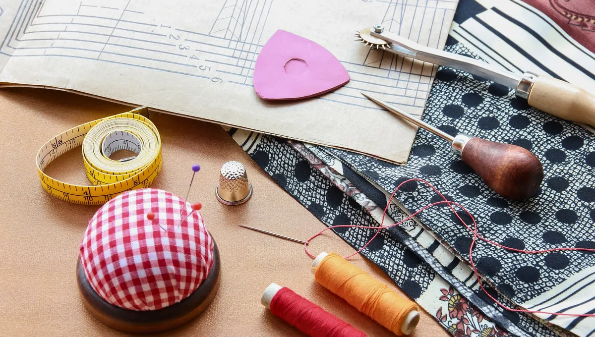 Kuinka tehdä kangasmattia kotiin ompelutempulla ja muutamalla materiaalilla