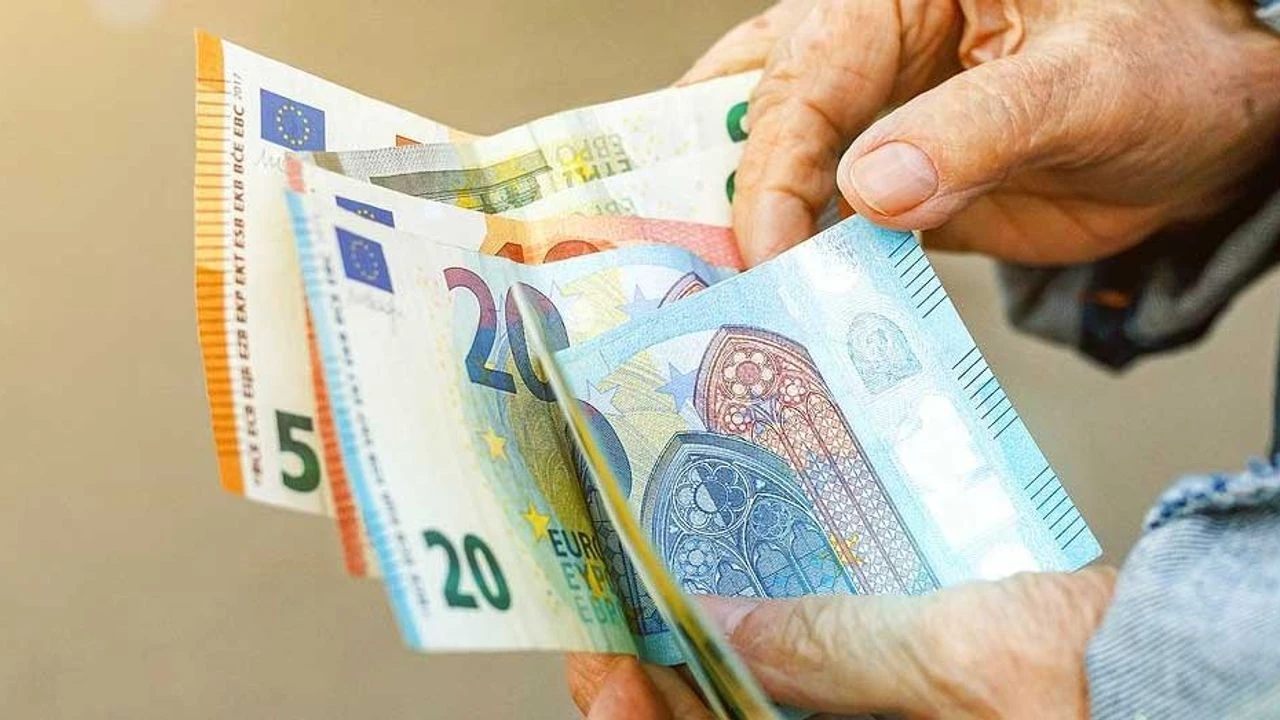 Yliopiston professori on vakuuttunut: eläkeläisten eläkkeiden maksaminen on lopetettava
