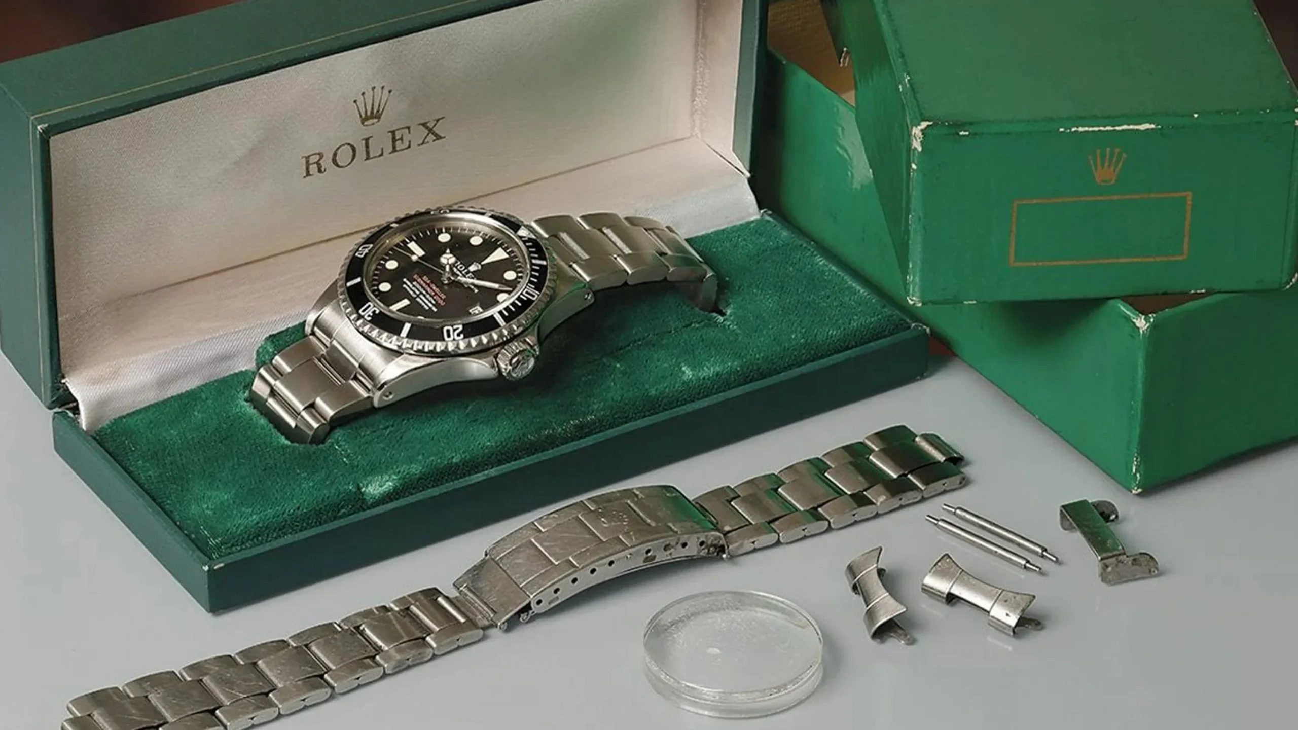 Kolme vintage-korujen asiantuntijaa: ”Jos ostat Rolex-kellon, varmista, että se on valmistettu 1980-luvulla ja siinä on safiirilasi.”