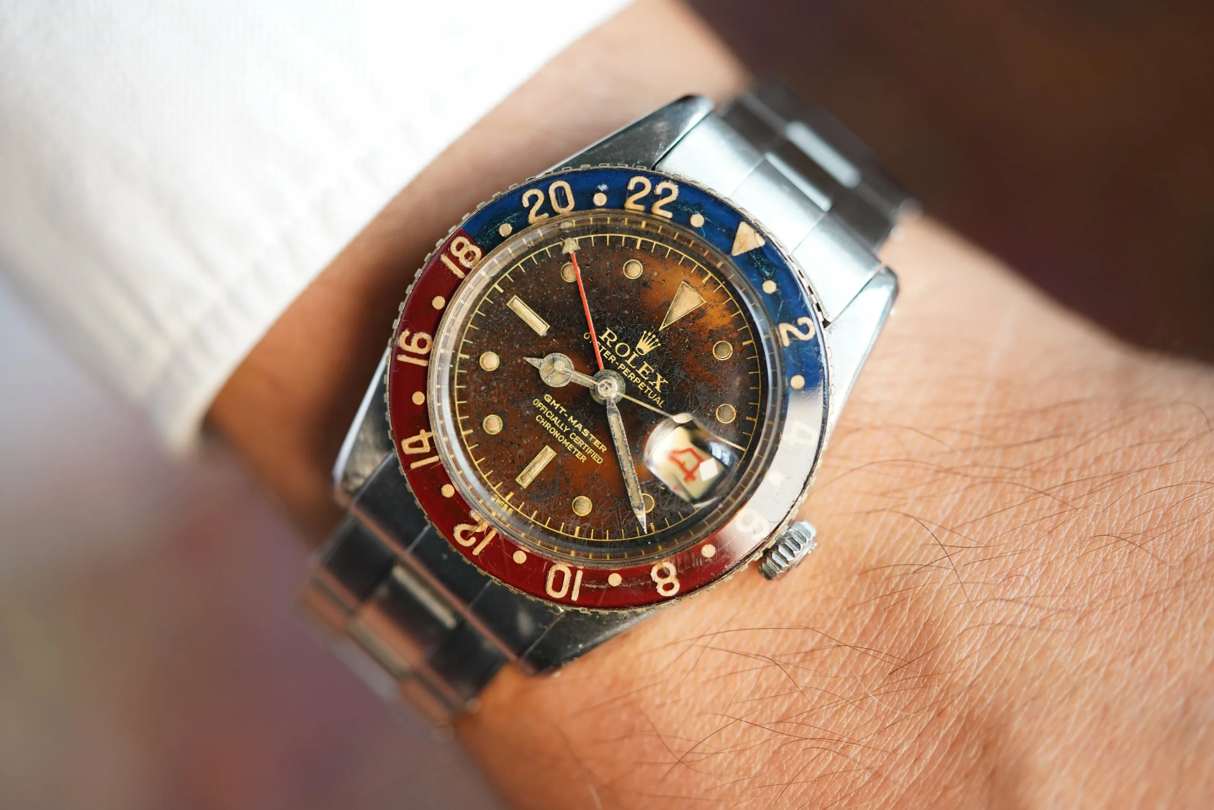 Kolme vintage-korujen asiantuntijaa: ”Jos ostat Rolex-kellon, varmista, että se on valmistettu 1980-luvulla ja siinä on safiirilasi.”