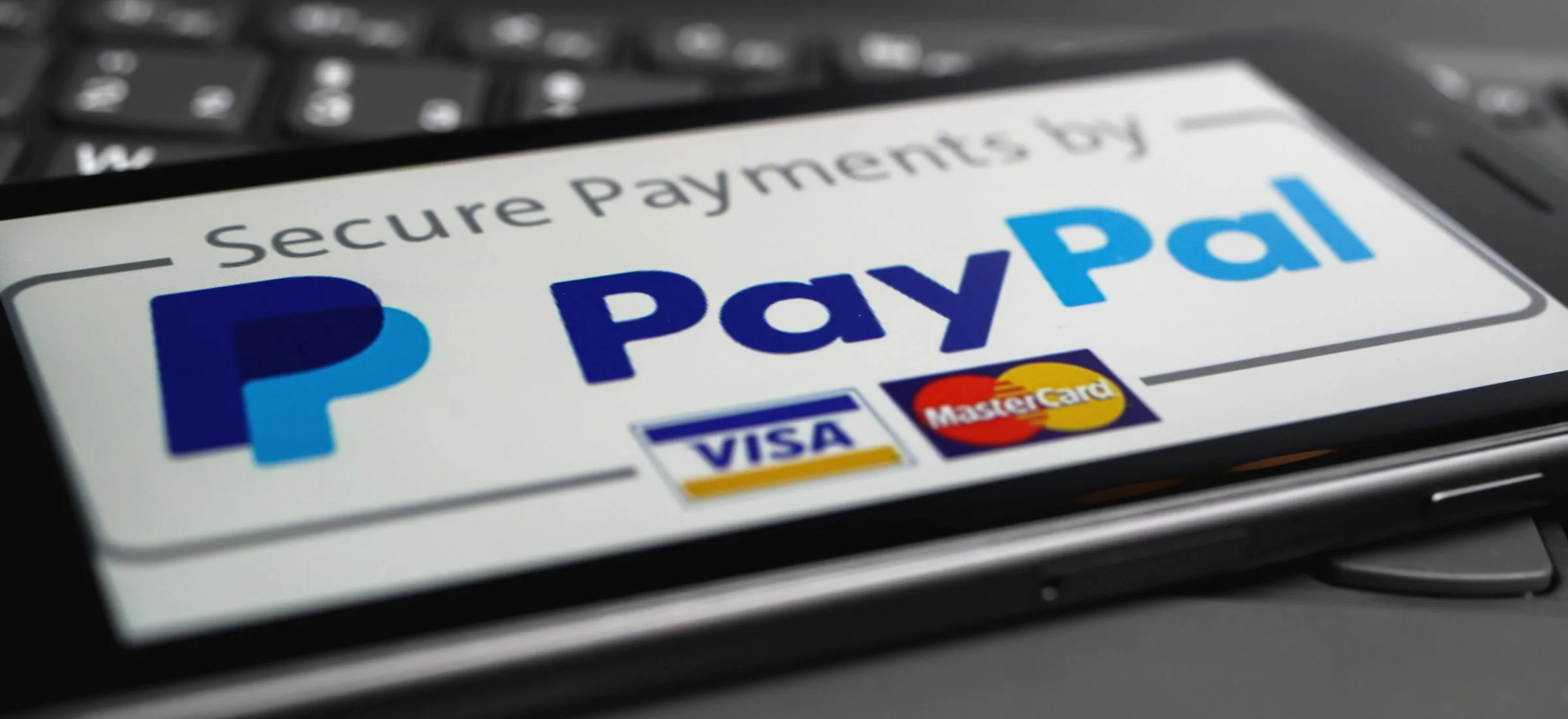 PayPal jäädyttää rahat kaikilla käyttäjien pankkitileillä, jotka tekevät siirtoja, joiden summa ylittää tämän.